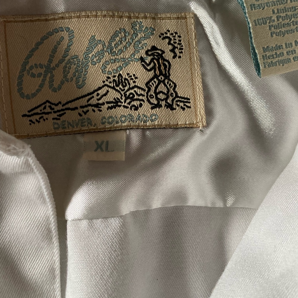 Roper SZ XL White and Black Western Shirt long sleeve beautifully embroidered - Picture 8 of 12